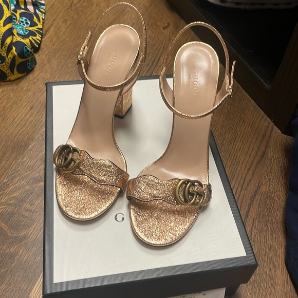 Gucci Marmont rose gold. Worn twice. Size 40. - Picture 1 of 6